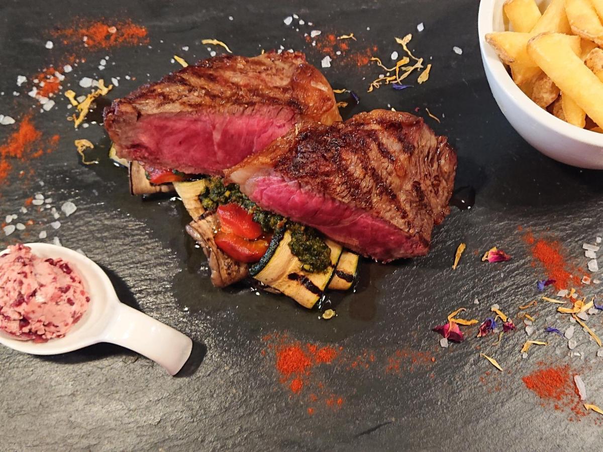 Hotel-Restaurant Le Lion D'Or بورينتري المظهر الخارجي الصورة